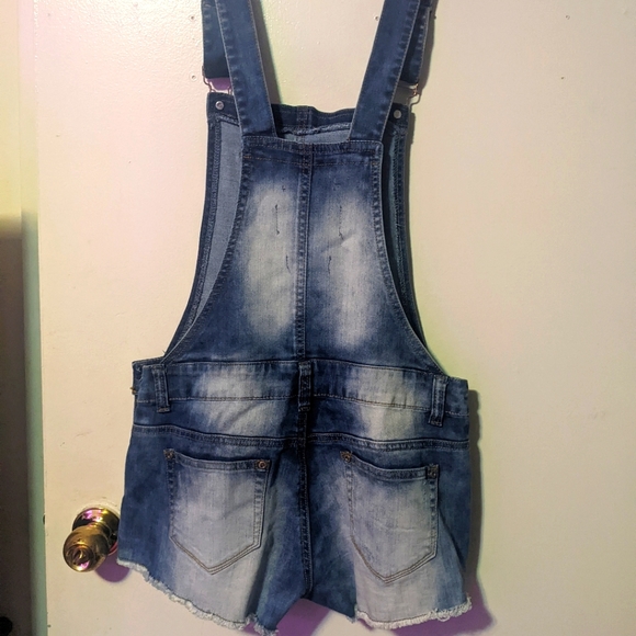 Denim overall shorts - Picture 3 of 3